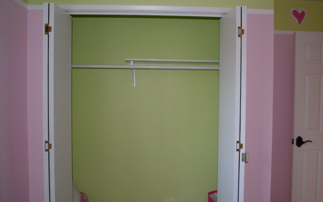 Preparing The Woodwork Before You Paint! Blog #6